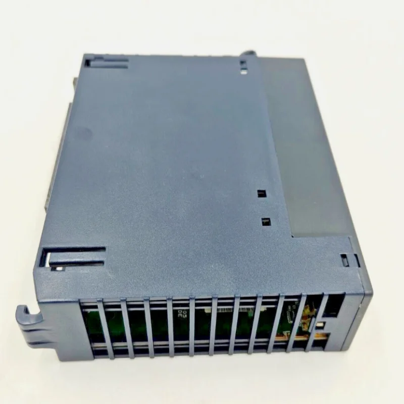 Brand-new, factory-sealed power control module IC695ACC302  IC695PNC001   IC695PSA040  IC695PSD140  IC695CHS012  IC695CMM002