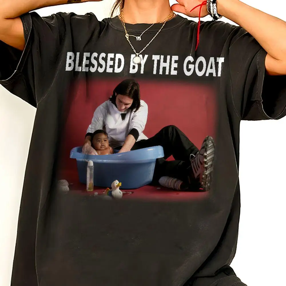 Vintage Washed Oversized T Shirt Iconic Messi Bathing Baby Lamine Yamal Meme Graphic Tee Retro Red Background Streetwear Unisex