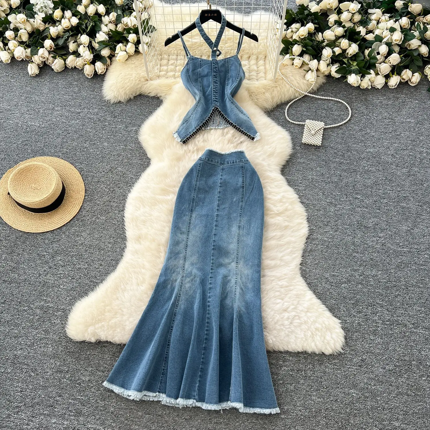 

Pure Desire Wind Denim Suit. Summer American Casual Irregular Fringed Halter Top for Women + Slim-fit Half Body Fishtail Skirt