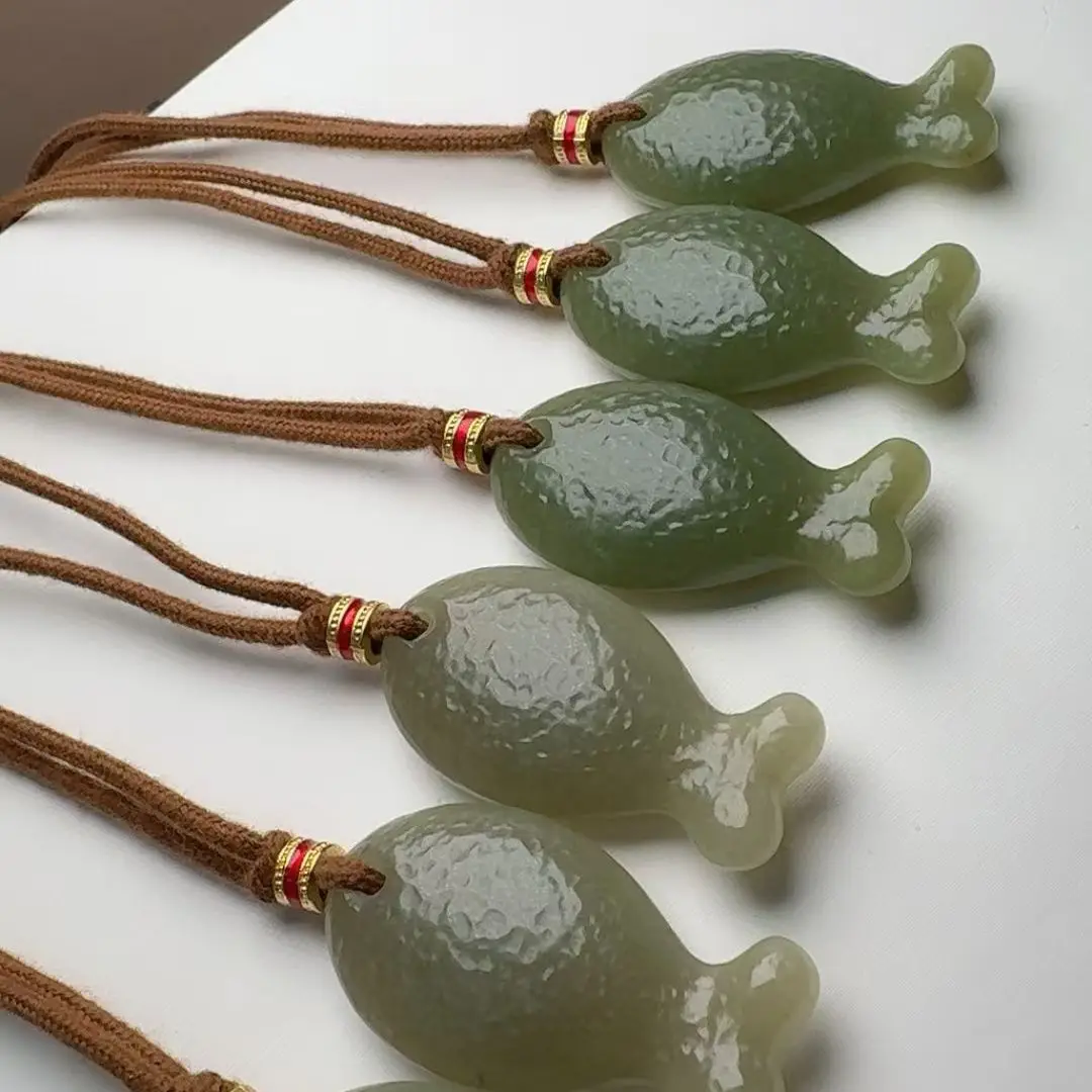 Direct supply from the source! Hetian jade fish pendant, with more than one meaning every year, fidelity jade pendant