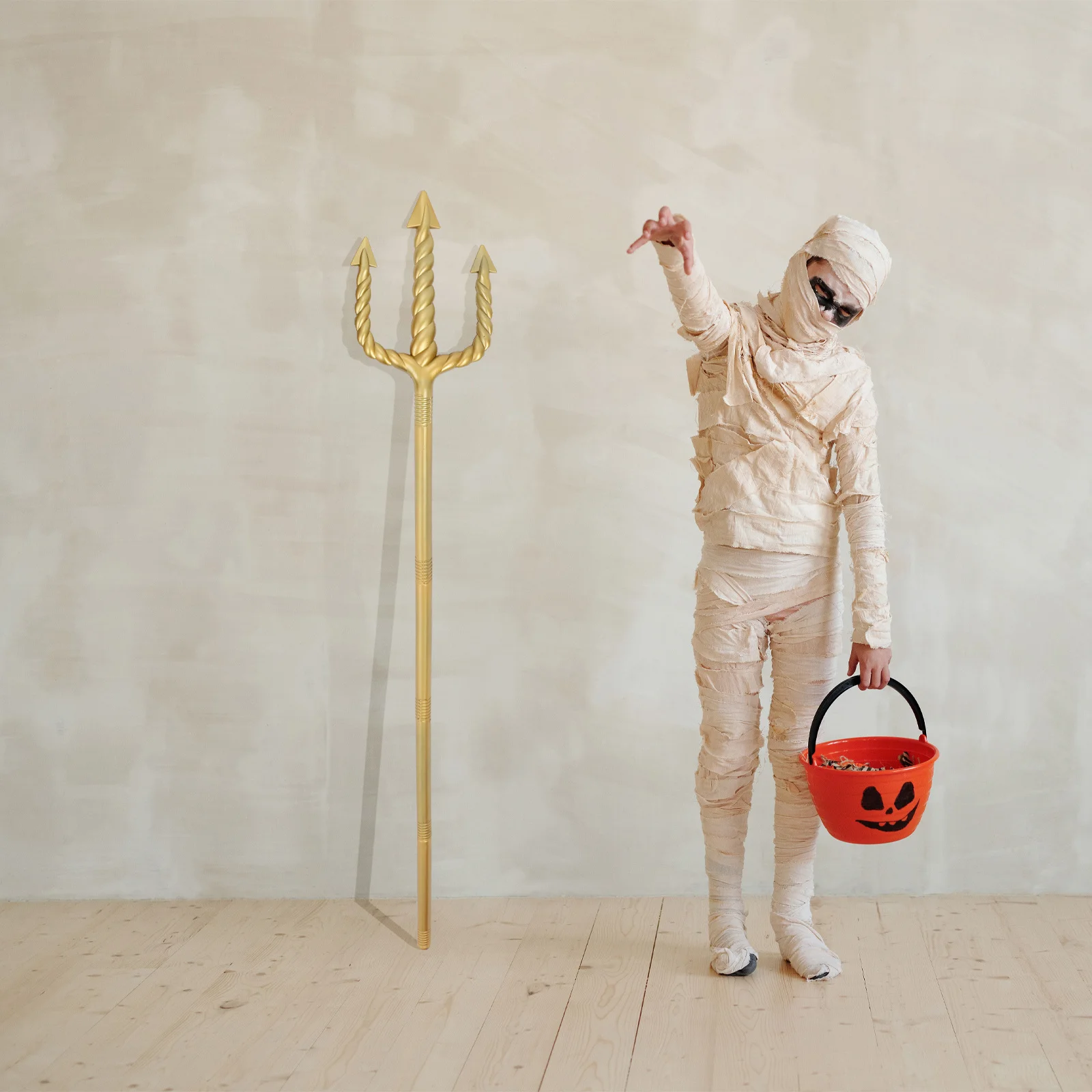 

Пластиковый реквизит-трезубец: стильный костюм на Хэллоуин, аксессуар для вечеринки для взрослых, дьявол, косплей, черная ролевая игра