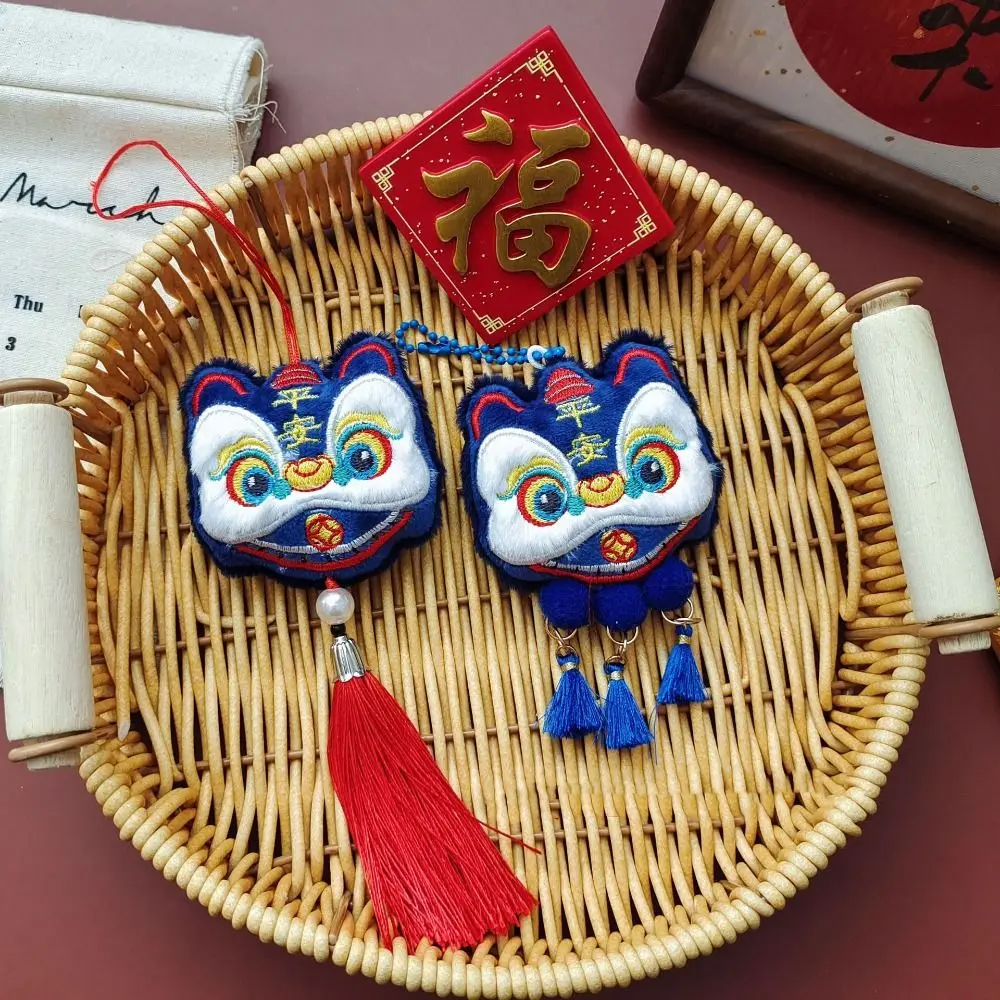 Chinese Style Lion Dance Tassels Pendant Year of Horse Cartoon New Year Zodiac Awakened Lion Decorative Lion Dance Keychain