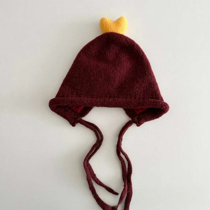 Topi Rajut Korea Gaya Musim Gugur dan Musim Dingin dengan Warna Solid, Tali, Pelindung Telinga, dan Topi Wol Hangat Bergaya untuk Anak-anak.