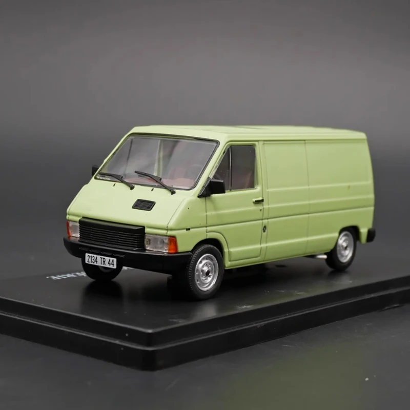 

IXO Diecast 1:43 Scale Trafic Van Alloy Classic Car Model Finished Product Simulation Toy Static Model Ornament Display