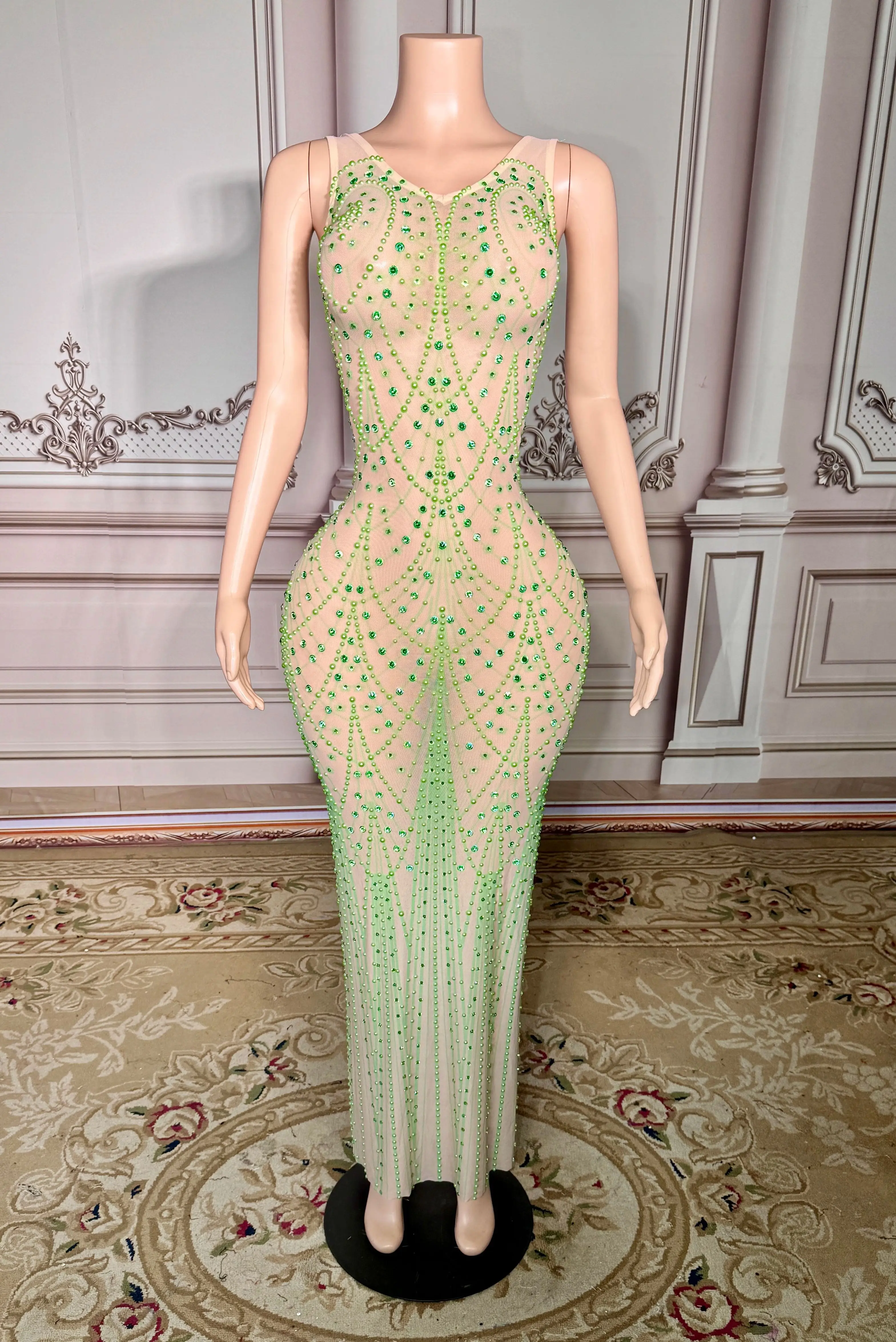 فستان ZD المثير بحجر الراين الأخضر - تصميم بدون ظهر مع قماش شفاف لتركيز منحنيات مثالية للحفلات وأداء المسرح