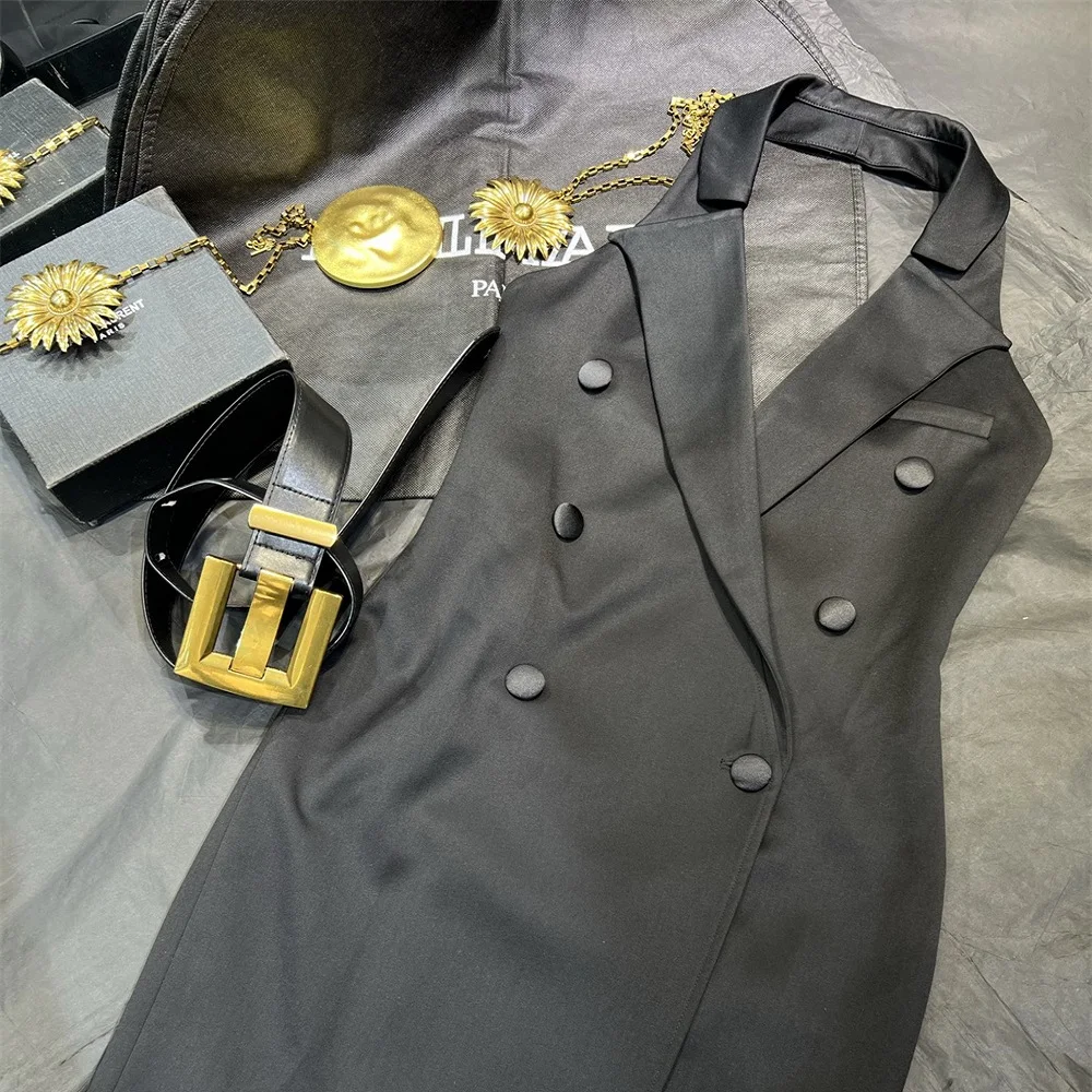 2025年夏 レディース ホルターネック ベルト付きワンピース、ダブルブレスト、セクシーなレディース タンクワンピース、y2k新作、高品質パーティードレスブラ