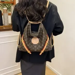 

Versatile Convertible Leather Messenger Bag Women's Crossbody Shoulder Handbag Ladies Tote Purse for Travel
