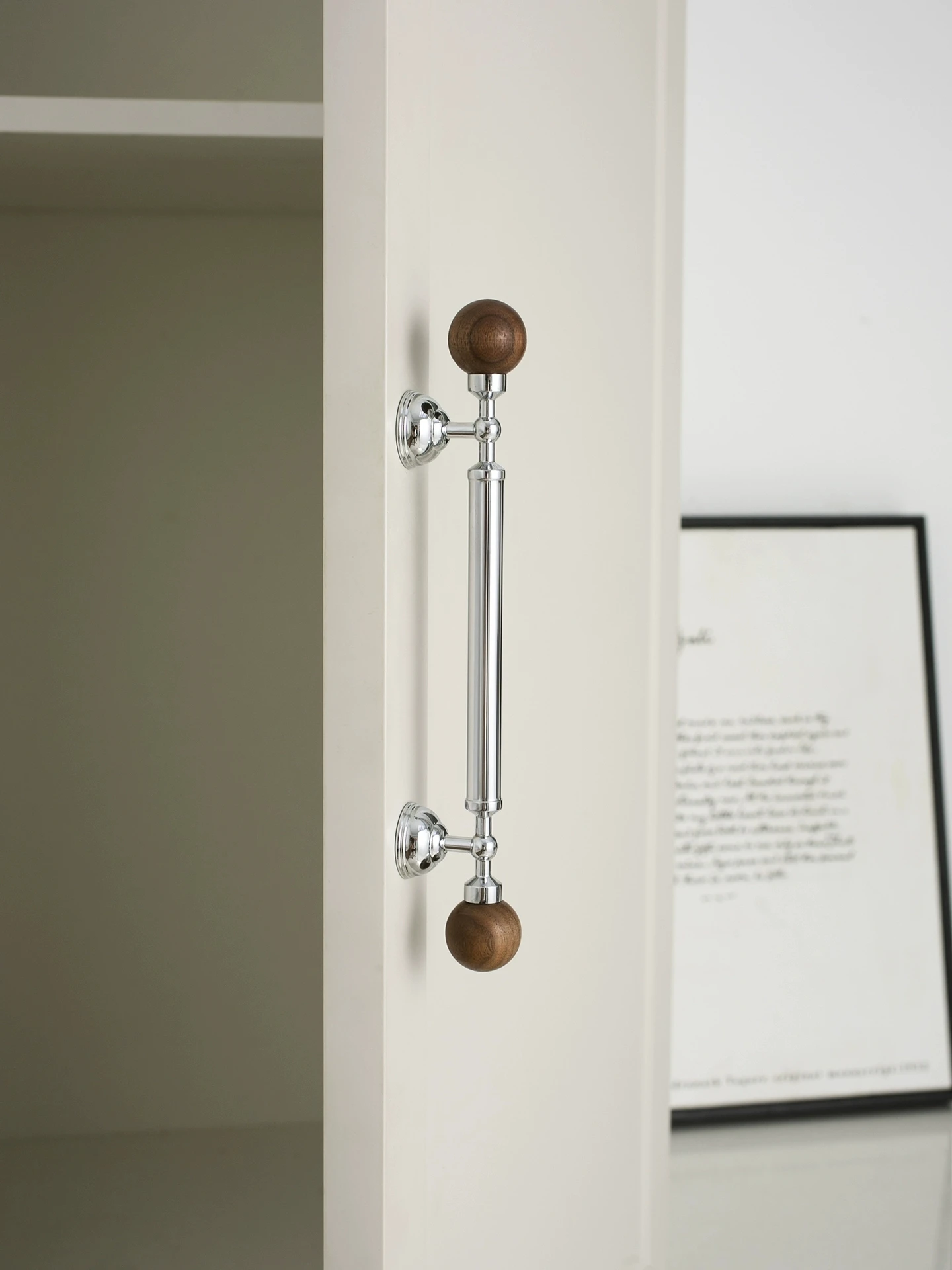

Furniture Solid Brass Silver Shiny Bedroom Wardrobe Door Handles Kitchen Cabinet Shoe Cabinet Drawer Walnut Long Pulls Knobs