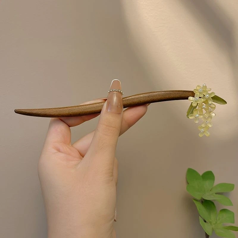 

Ethereal Osmanthus Tassel Wooden Hair Stick – Chinese Style Hairpin for Bun & Updo, Daily Wear for Cheongsam Hanfu