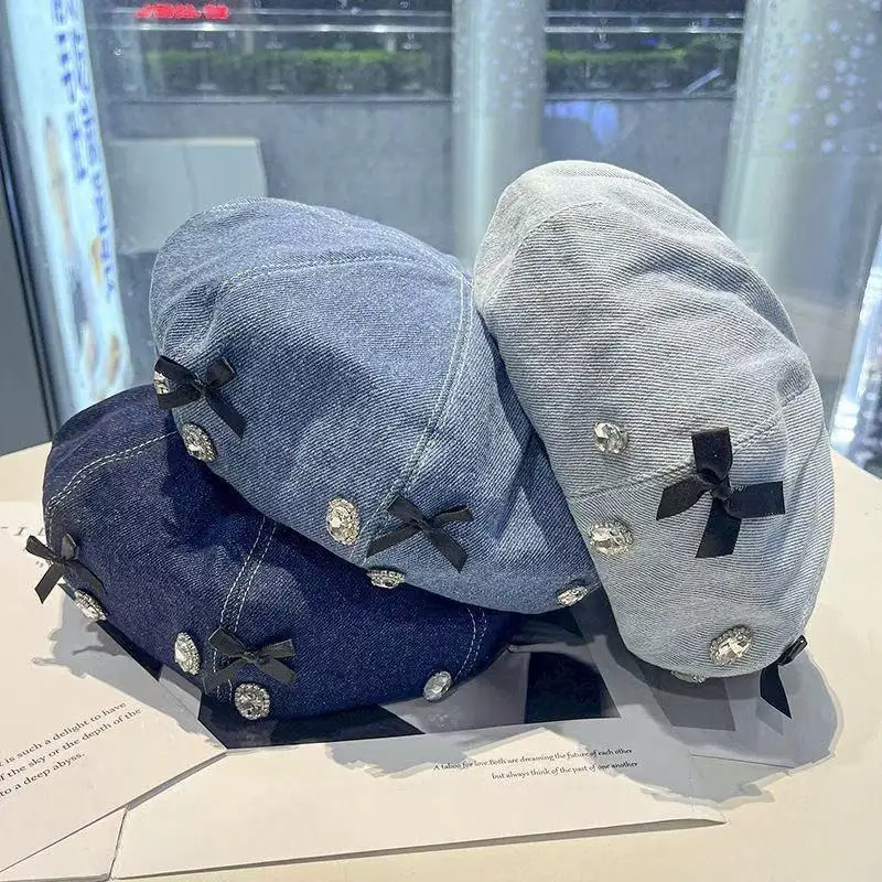 Gewaschene Denim-Achteckkappen in Unifarben mit Schleifendekoration, Damen-Baskenmützen für den Alltag, mit Strasssteinen verzierte Künstlermütze – Detail 5