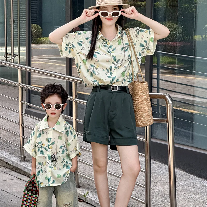 

Hong Kong style flower shirt men's summer loose casual trend printed shirt men's and women's short-sleeved top