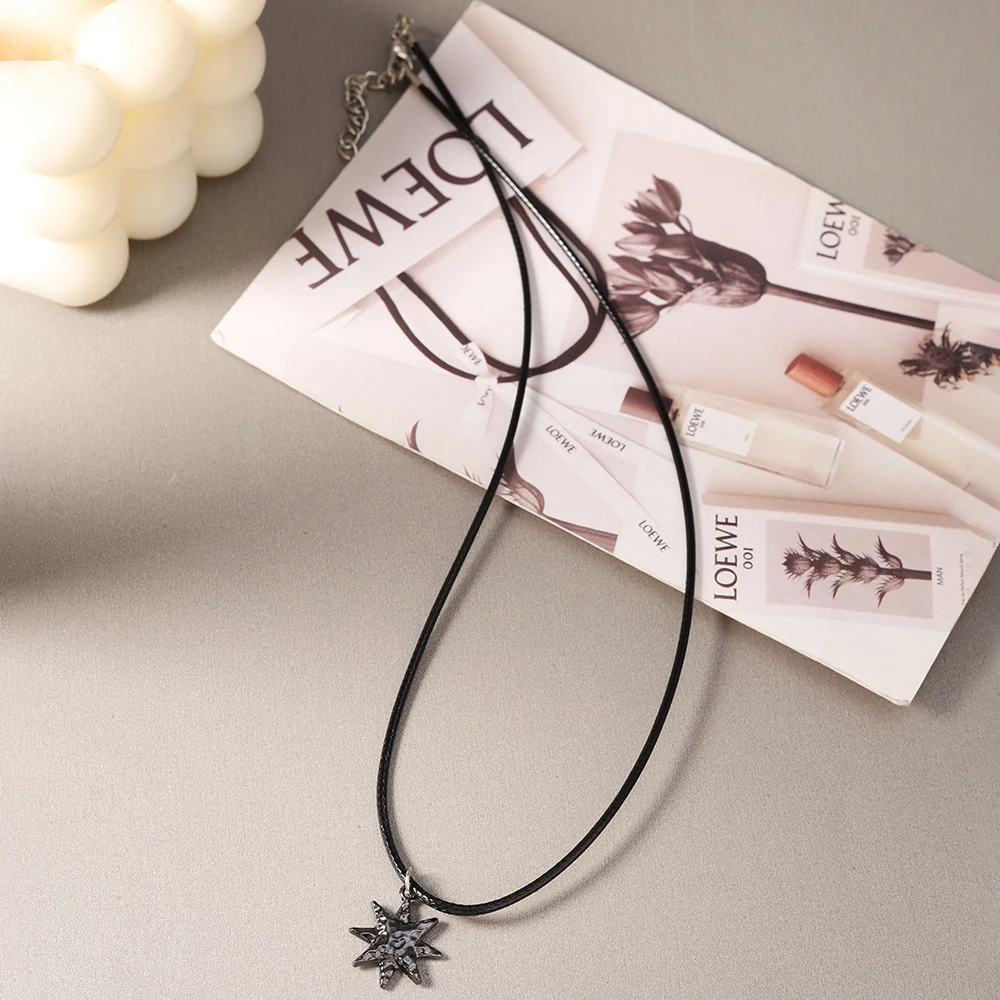 Aihua Hip-Hop-Halskette mit Herz-Sonnen-Stern-Anhänger in Gunmetal-Schwarz für Damen und Herren, Punk-Halskette mit schwarzem Seil, Choker, Halsschmuck, Geschenke – Detail 11