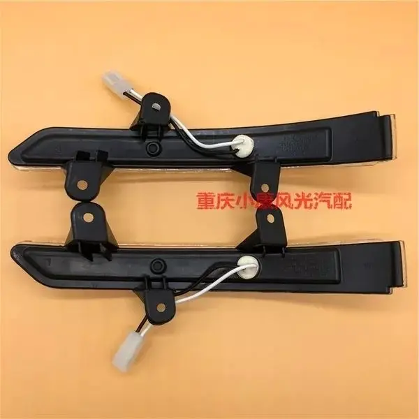 Auto parts High quality 1 pcs reverse mirror turn signal rearview mirror LED light  For Dongfeng DFS DFM scenery 580 580pro