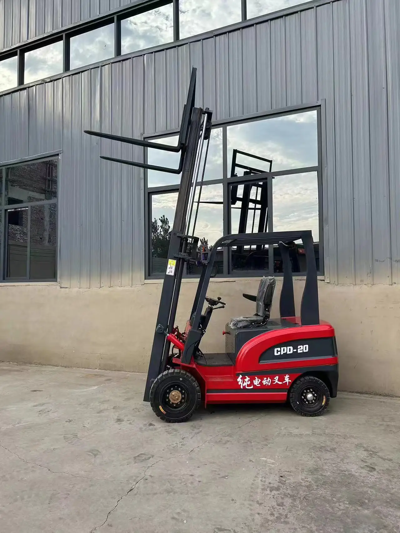 Mini warehouse electric forklift 3 wheel forkilft 1.6ton 1.8ton 2.0ton 1600kg 1800kg electric forklift price