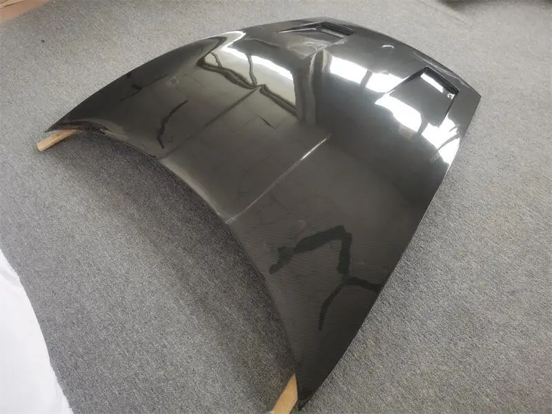 Carbon Fiber Engine Cover for Taycan Bonnet Hood cm Style