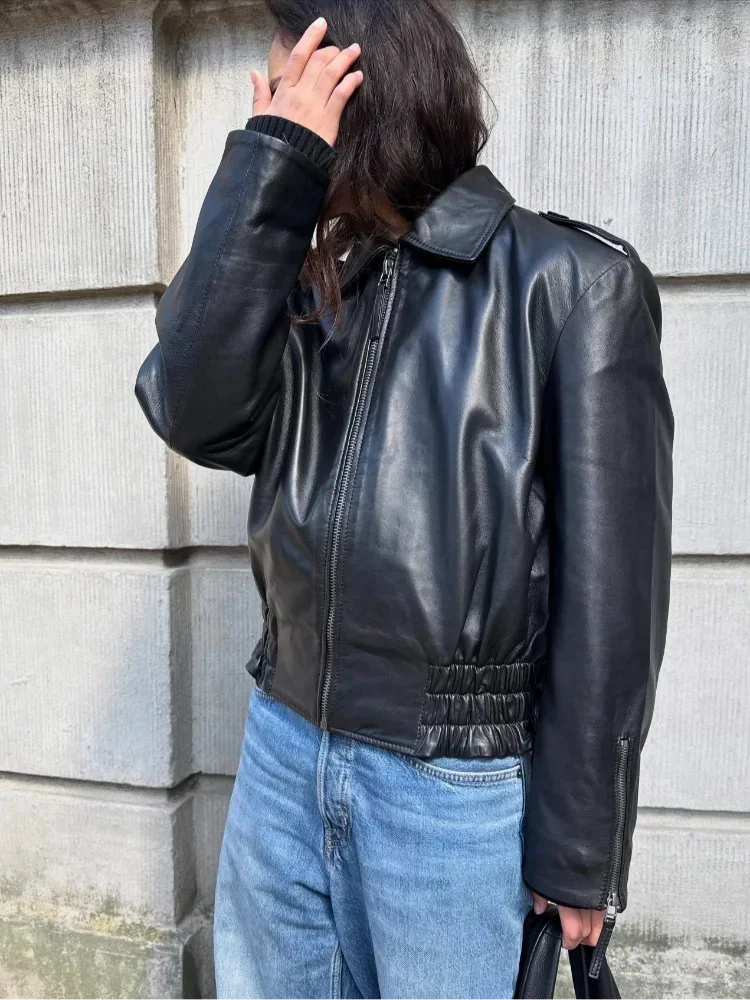 

Fashion Leather Zipper Short Jacket Women Solid Color Loose Coat 2025 New Black Lapel Collar Full Sleeve High Street Outerwear