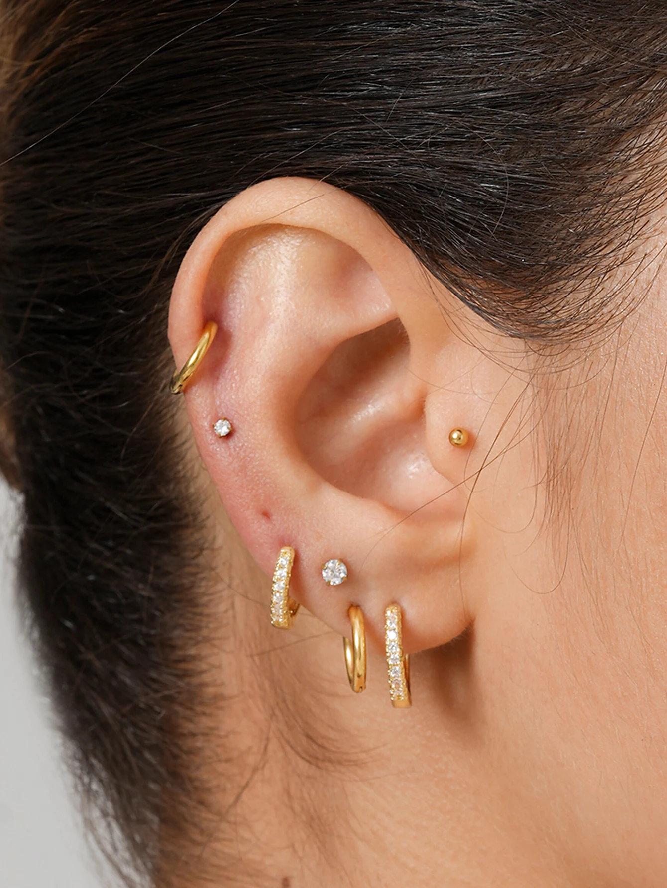 Thumbnail 4 - #8 Highest Rated Gold Earrings to Buy in 2026