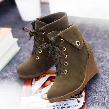 Lace Up Platform Women Ankle Boots Short Winter Shoes Suede Wedge Heels Black Punk Gothic Female Footwear High Quality 2024