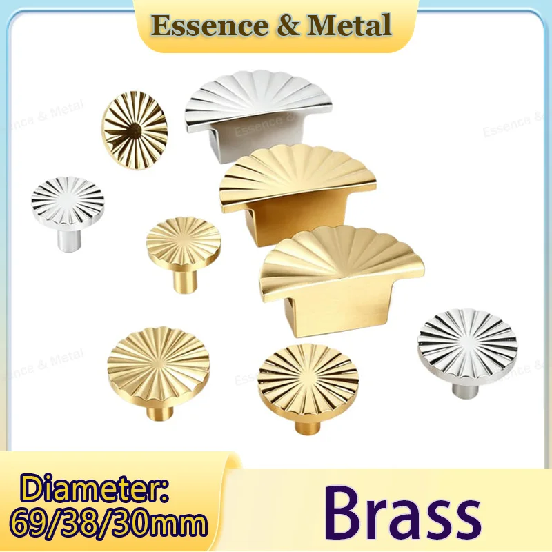 Creative Light Luxury Sunflower Handle Solid Brass Furniture Handle Modern Simple Petal Handle Suitable for Wardrobe Cabinets