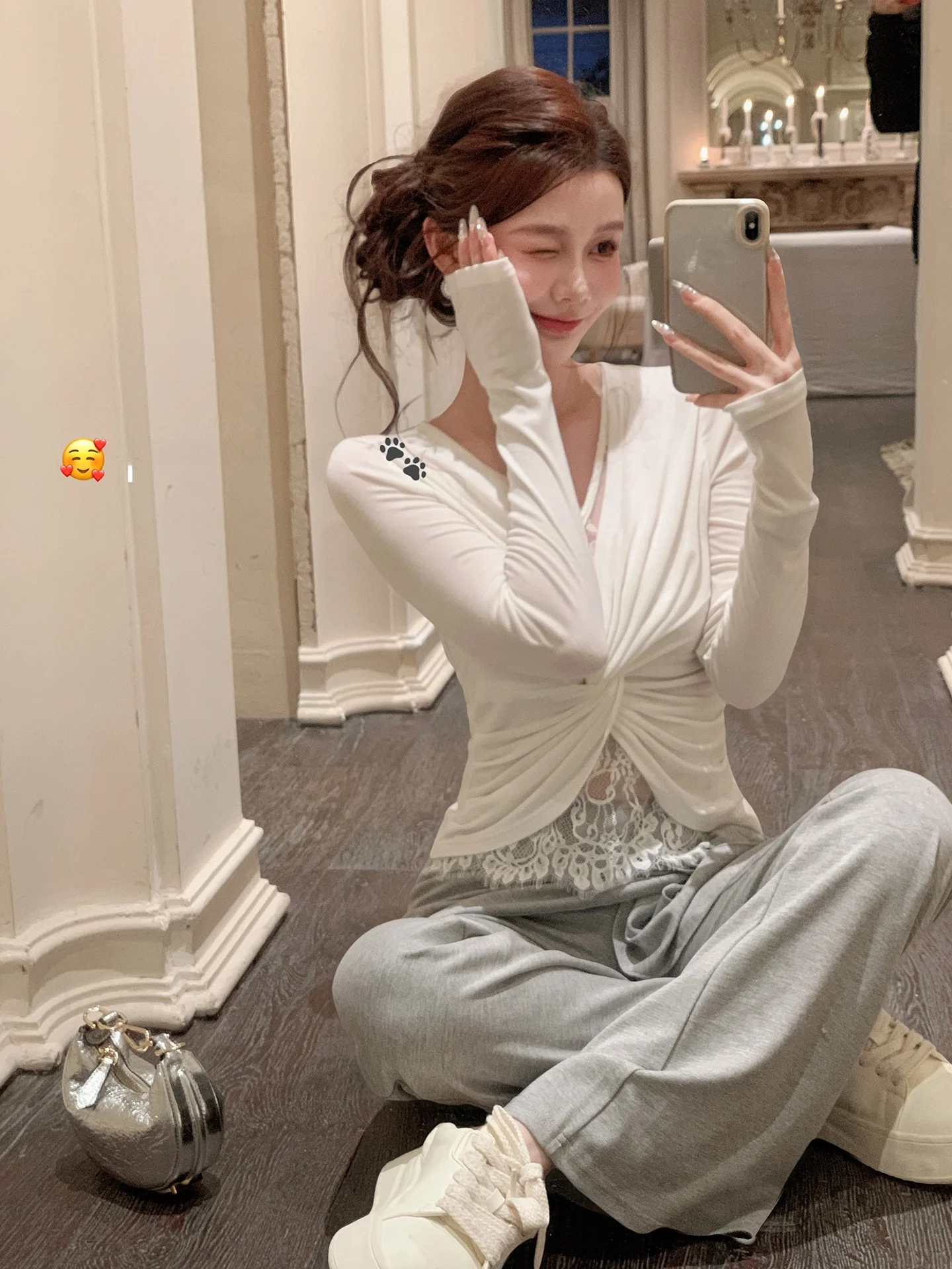 

AZZHEN Lace Splice Knitted Top Women's Slim Fit V-Ne Twist Knot Long Sve Ruffle Hem Simple Sle Chinese Made