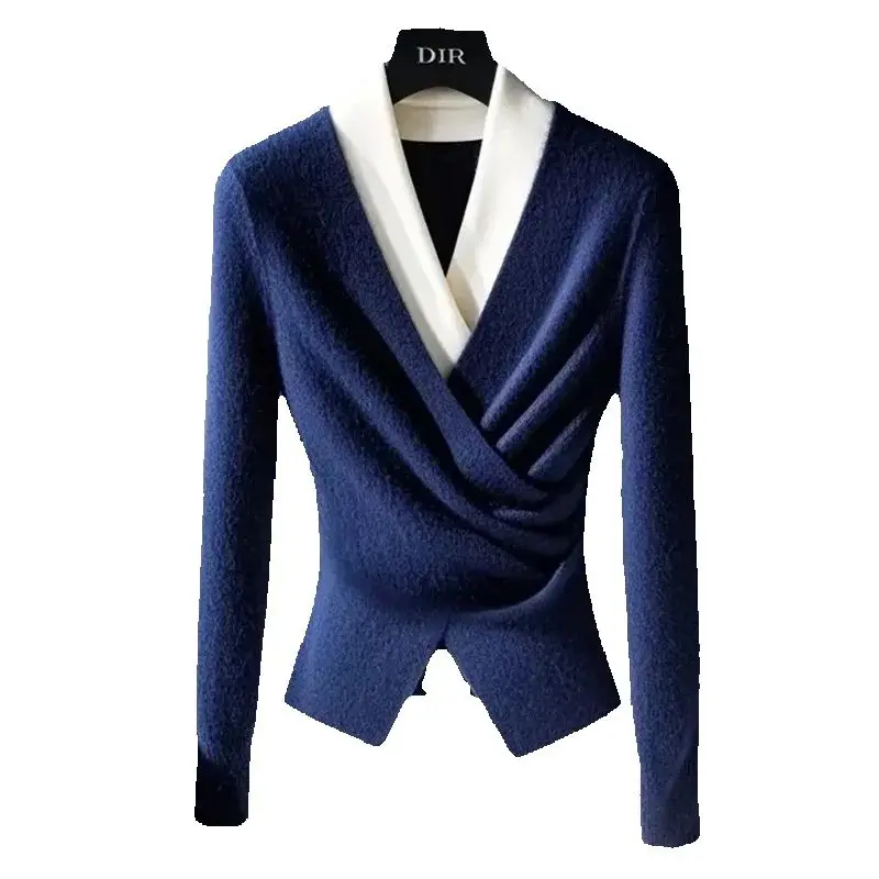 Design Blue Fake Two-Piece Sweater Women\'s Autumn And Winter New High-Grade Super Nice V-Neck Bottoming Sweater