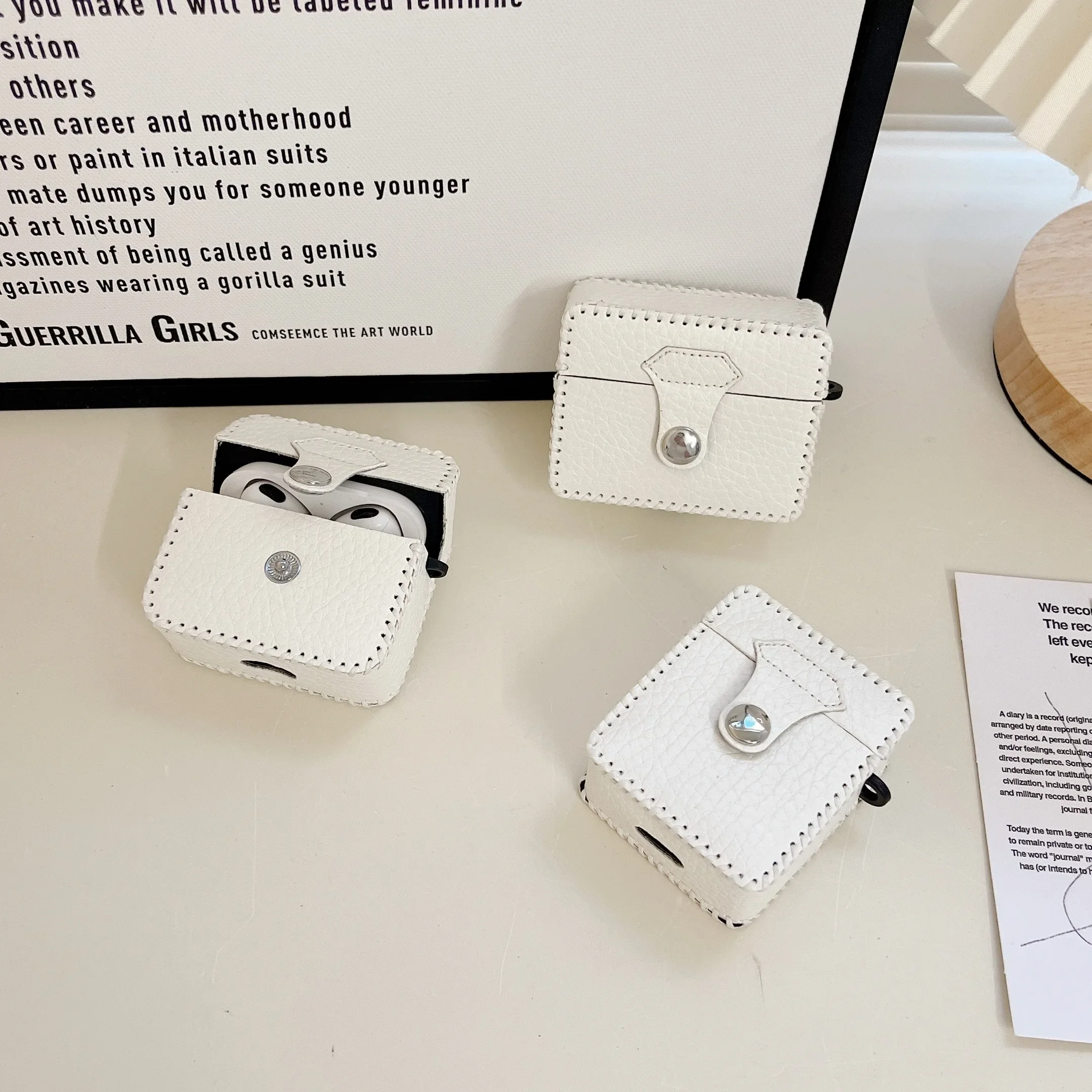 1pc Solid Color Leather Earphone Cases for Apple AirPods 1/ 2/ 3/ Pro/ Pro2 Protective Cover Headphone Accessorie Protective Box