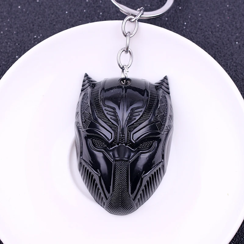 Superhero Black Panther Keychain Marvel The Avengers Cosplay Metal Toys Pendant Key Holder Fashion Gifts Accessories