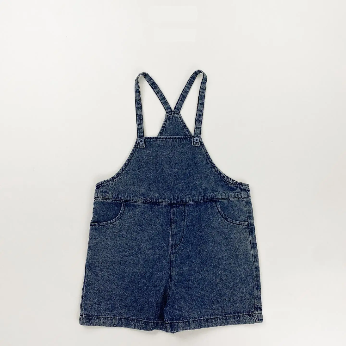 

2026 Summer New Children Denim Overalls Girls Vintage Distress Jeans Shorts Boys Loose Casual Strap Shorts Kids Clothes