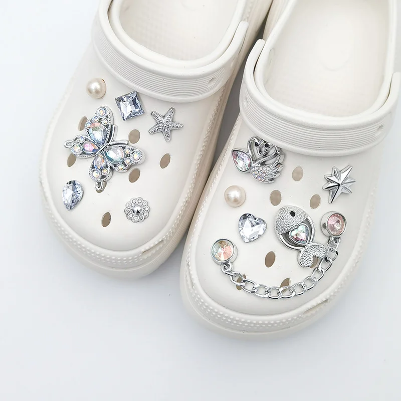 

Silver Crystal Butterfly Fashion Sets Metal Chain Pearl Flower Sandal Decoration Diy Detachable for Garden Shoes Accessories