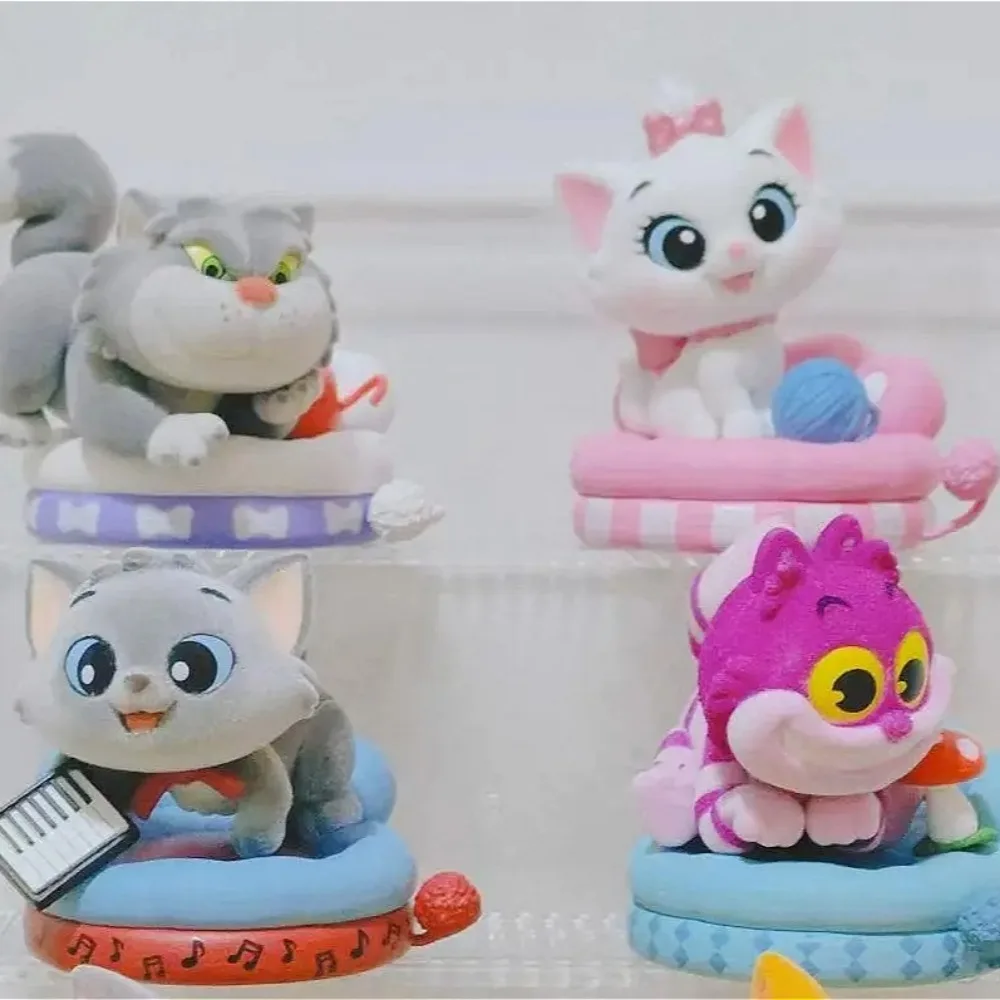 ของเล่นร้อน Disney Cat Party Cosbi กล่องตาบอดของเล่นมินิตุ๊กตา Kawaii การ์ตูน Cat Surprise ของขวัญโต๊ะเครื่องประดับ Mystery Box Collection