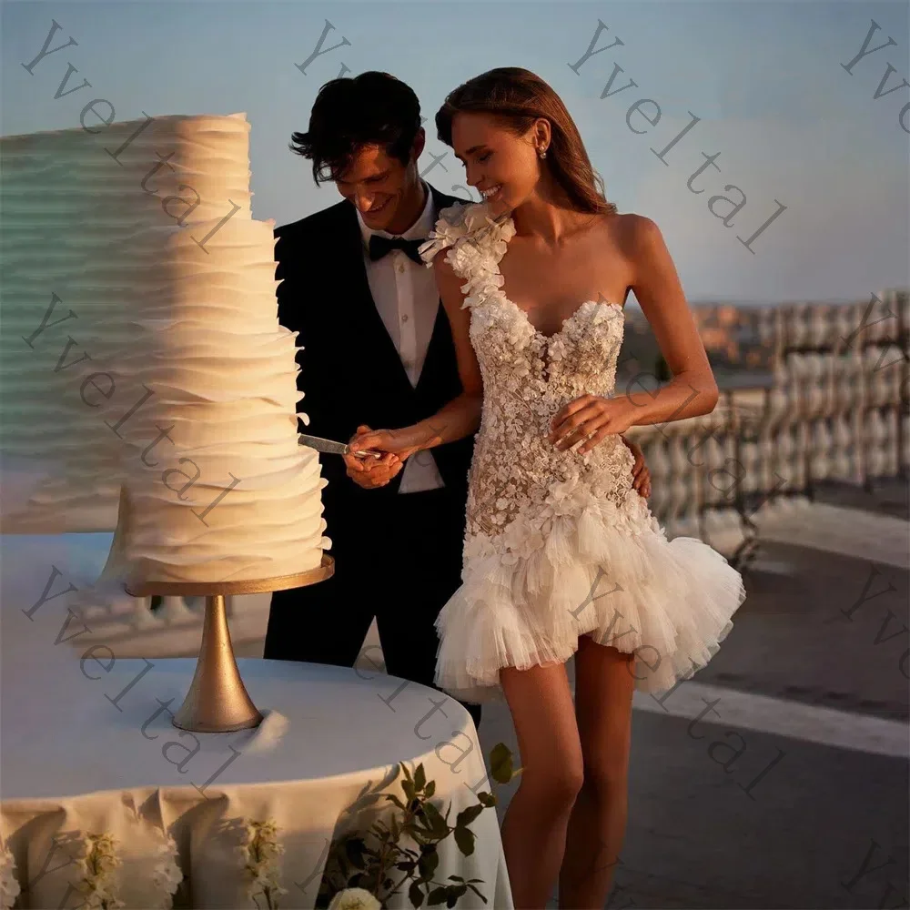 Customized Elegant Dignified Temperament Mini Short Princess Wedding Dresses Beaded V-neck One-shoulder Fashion Bridal Gown