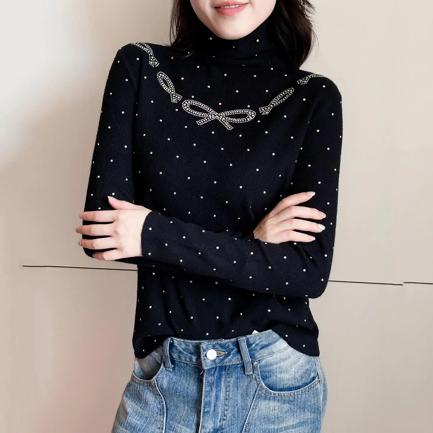 

Elegant Rhinestone Bow Knitted Sweater Women Slim High Neck Pullover Autumn Winter