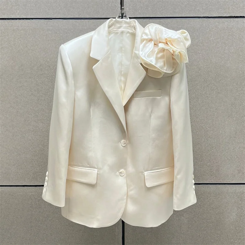 Women's blazer New outerwears 3D floral decorated long sleeved top for summer 2025 Single breasted slim fit women's suit jacket