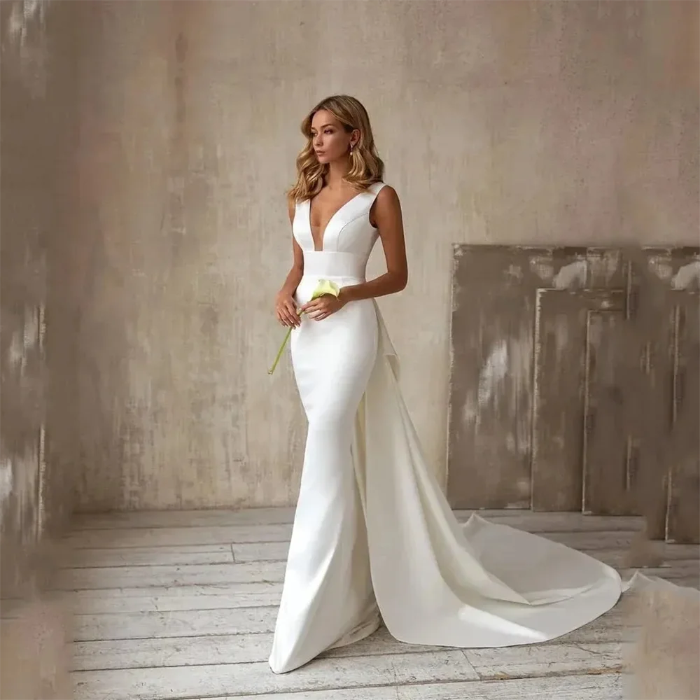 

Simple Deep V-neck Sleeveless Wedding Dresses with Big Bow Court Train Column Straight Bridal Gowsn Customized 2026 New