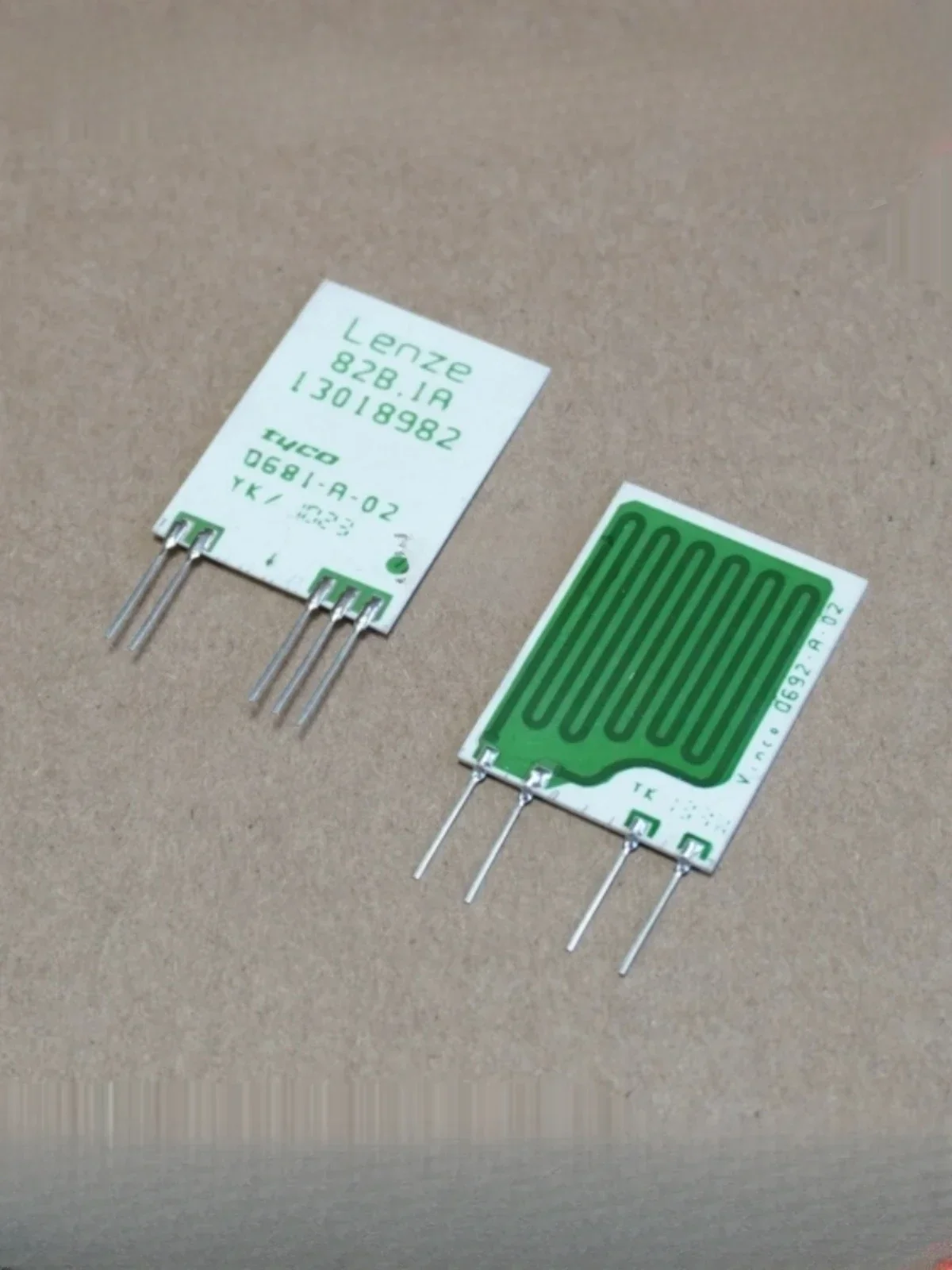 

New thick film Q680-A-02 Q689-A-1 -2 82B RH. V 82C.1B 82B.1A 94A.1C Evaluation board