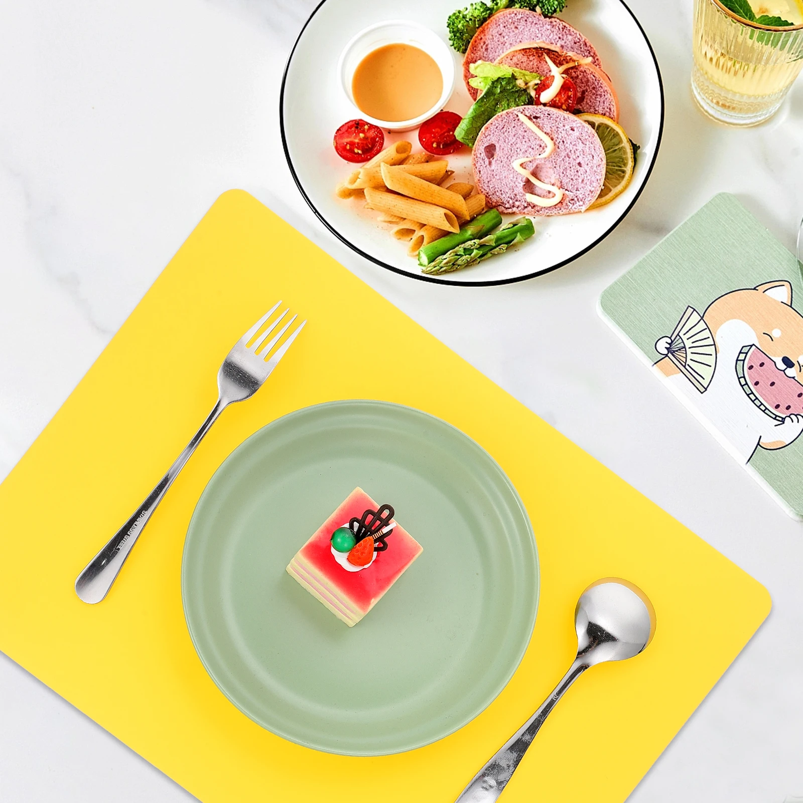 

Anti-scalding and Waterproof Table Mat Buffet Place Mats for Dining Cup Silica Gel Silicone Countertop