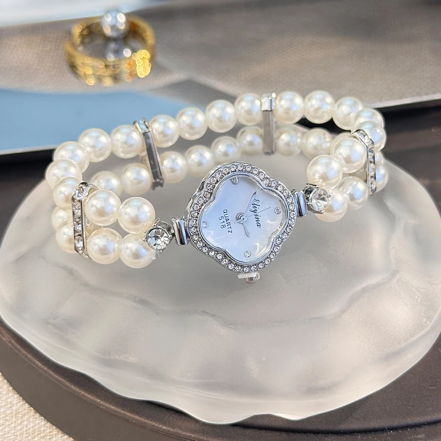 Classic Four-leaf Clover Diamond Encrusted Watch Case Lazy Elastic Pearl Bracelet Fashion Quartz Watch