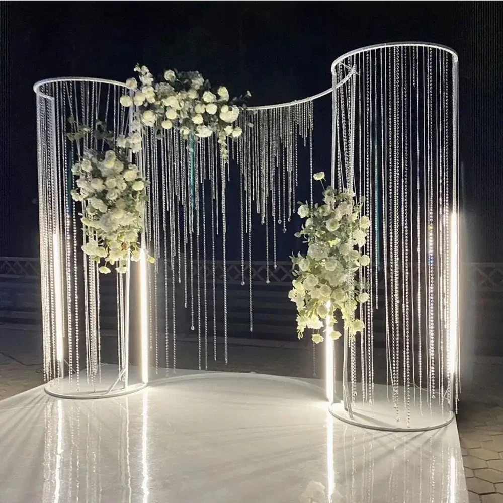 Weißgoldener Metall-Hochzeitshintergrundständer in Kurvenform mit Hohldesign und Acrylperlen-Dekoration, kein Licht erforderlich für Partyveranstaltungen – Detail 3