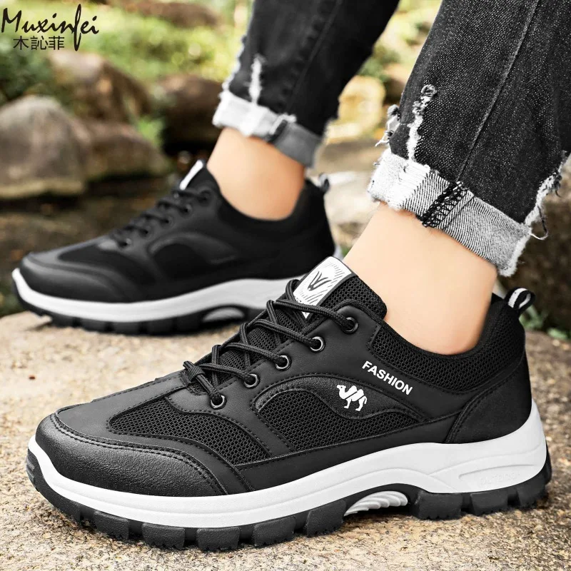 حذاء رجالي خريفي جديد كاجوال ومتعدد الاستخدامات للرياضات الخارجية مع نعال ناعمة عصرية وأشرطة عمل مريحة