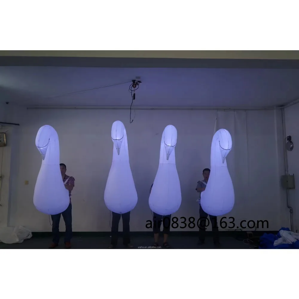 زي بجعة قابل للنفخ يمكن ارتداؤه مع أضواء RGB، دمية طيور قابلة للنفخ للرقص العملاق للبالغين لتزيين حفلات السيرك