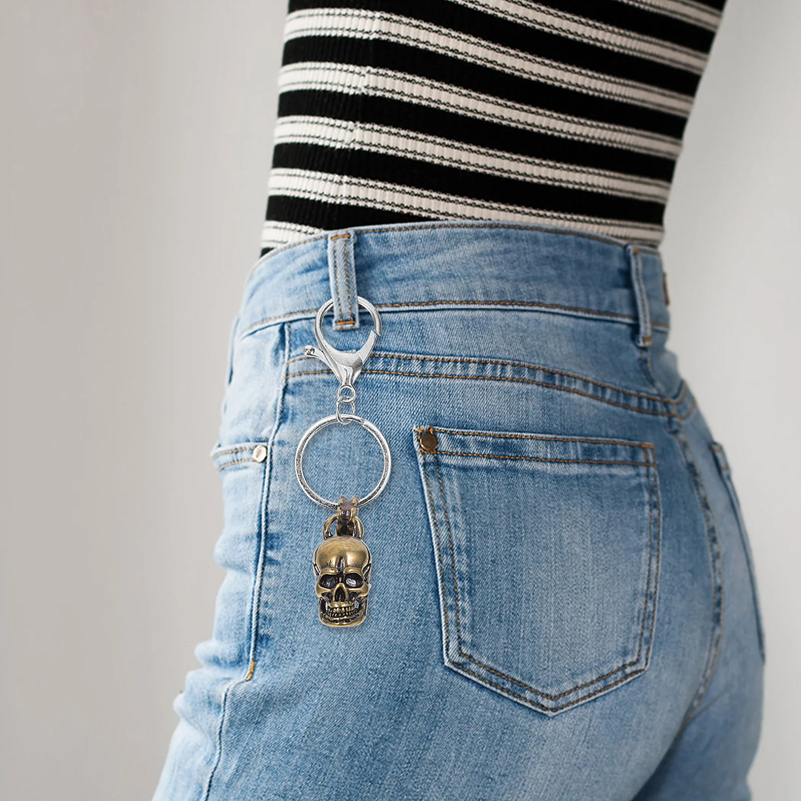 

Skull Head Keychain Pendant Brass Vintage Gothic Charm For Jewelry Making Diy Accessories Halloween Decor Motorcycle Gift