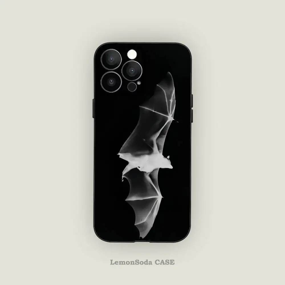 Чехол для телефона с силуэтом черно-белого летучей мыши для iPhone 15 11 13 14 16 17 Pro Max Plus X Xr Xs Max 12mini