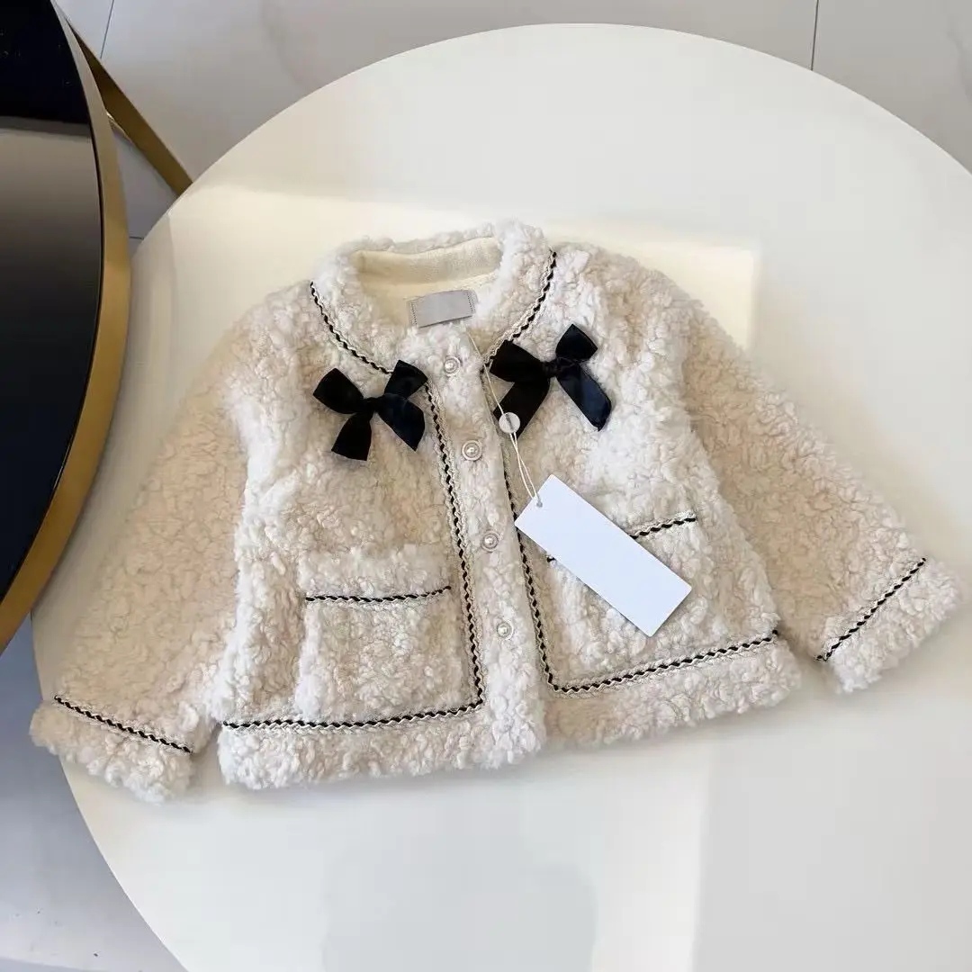 Girls' Lamb Fleece Autumn/Winter Coat 2026 New Fashionable Bow Thickened Round Neck Small Fragrant Style