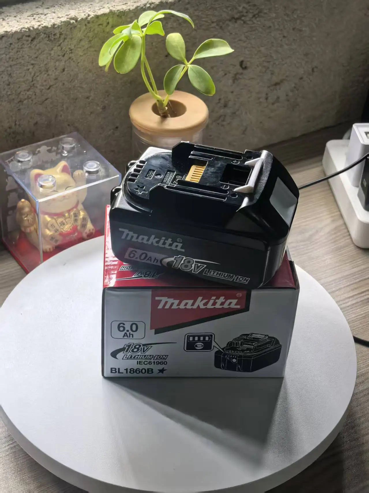 

Genuine 6Ah Li-ion Battery for Makita BL1860 18V Power Tools Replacement Compatible with LXT BL1850 BL1840 18V Screwdriver