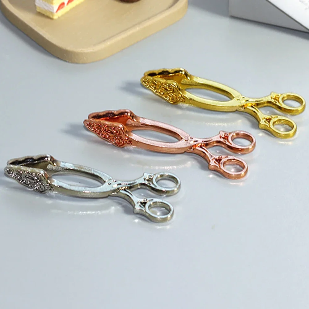 1/12 Dollhouse Miniature Accessories Mini Bread clamp Simulation Clip Model for Doll House Decoration ob11