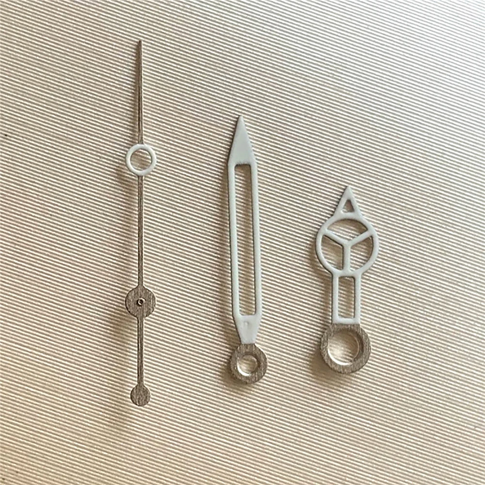 ساعة يد معدلة جديدة بإبرة مضيئة باللون الأخضر ملحقات ساعة مجوفة بيضاء للحركة الميكانيكية NH35/NH36