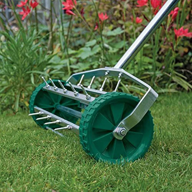Garden scarifier, lawn aerator, scarifier, weeder. Lawn aerator..
