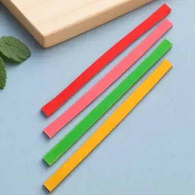 4 pezzi Cinghie in silicone Fasce di fissaggio per asciugamano per fasce per asciugamani da spiaggia Sedie di fissaggio Accessori per le vacanze Elastici riutilizzabili