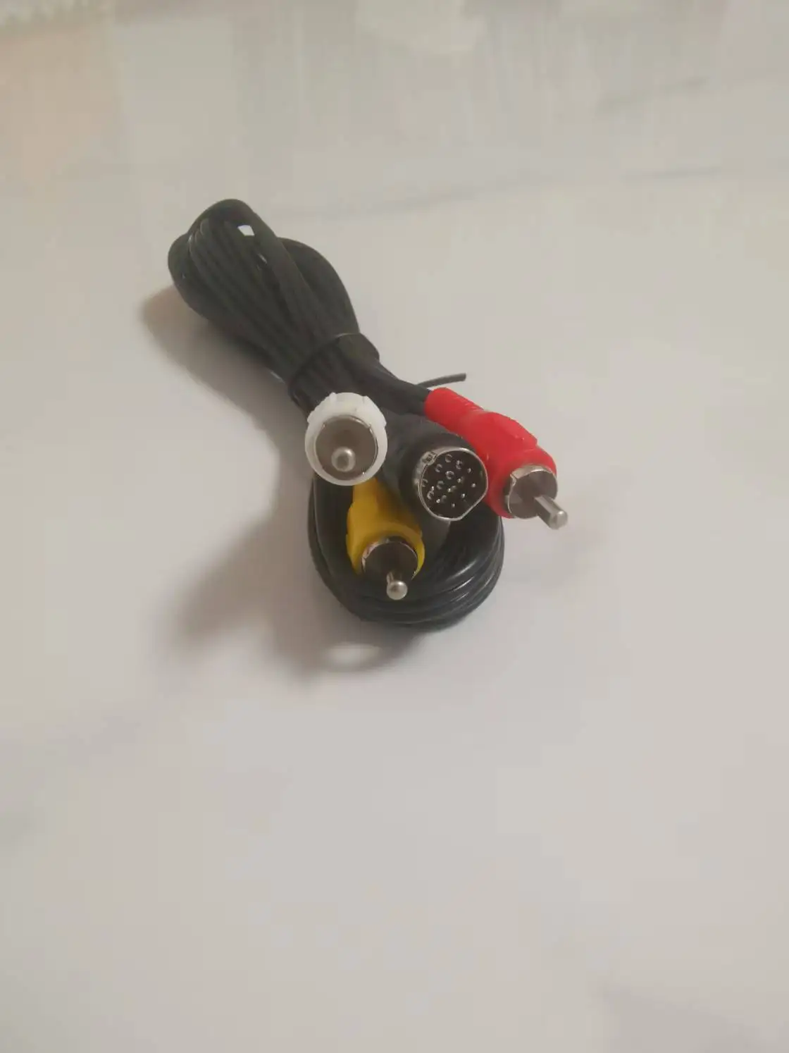 1.8M Retro-bit AV RCA Audio Video สําหรับ Sega Genesis 2 3 II III สําหรับ SEGA Mega Drive 1 สําหรับ Sega Saturn