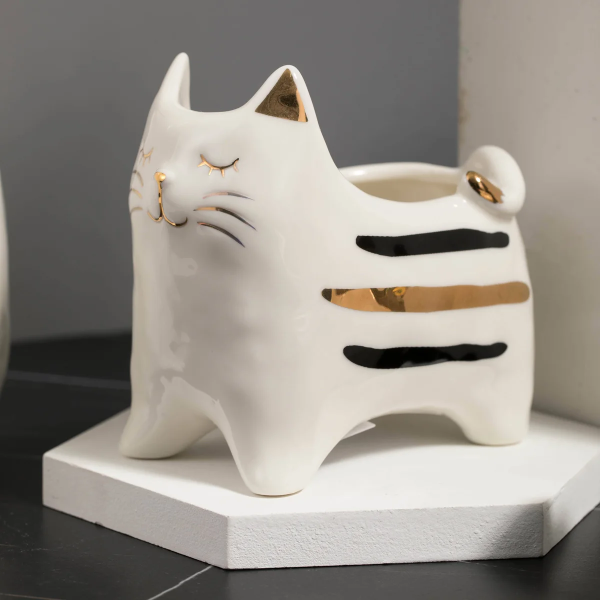 Cute Nordic Style Cat Figurines Folower Vase Succulent Plant Pot Ceramic Animal Statues Home Decoration Living Room Garden Decor